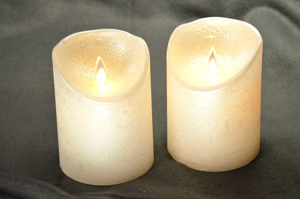 Vlamloze ledkaars uit echte kaarwax WIT, hoogte: 10 cm
