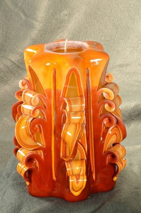 Collectie 2025:  Exclusieve Gesneden Kaars, Hoogte: 16 cm, Breedte: 11 cm - s/n: 51524