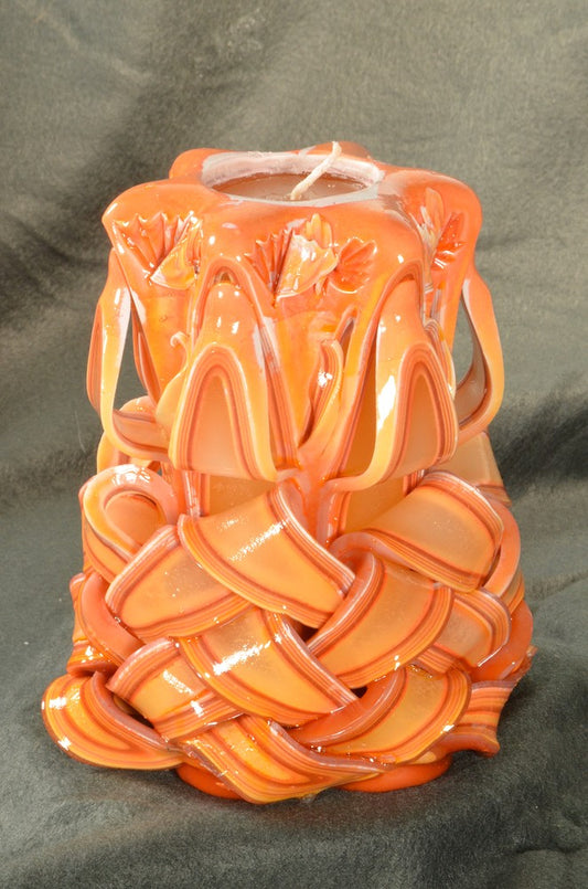 Collectie 2025:  Exclusieve Gesneden Kaars, Hoogte: 16 cm, Breedte: 11 cm - s/n: 51513