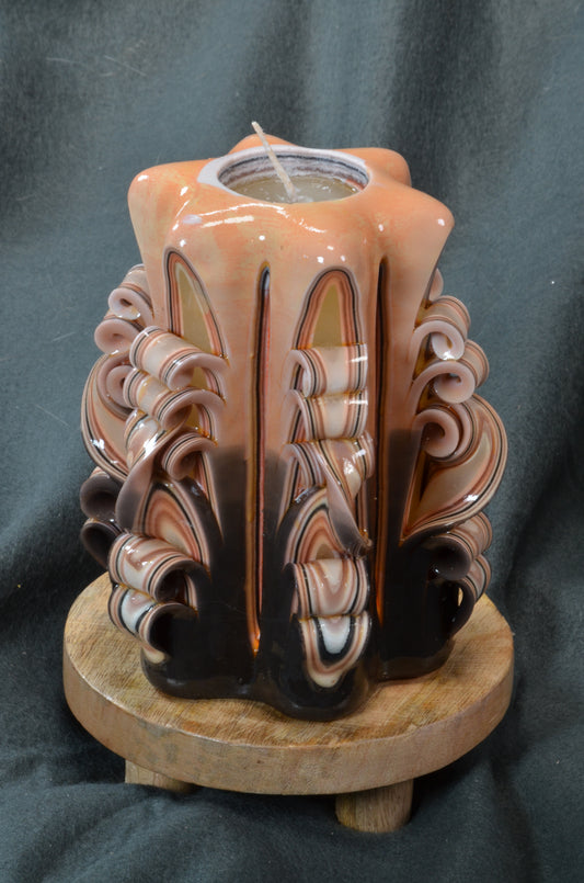 Collectie 2025:  Exclusieve Gesneden Kaars, Hoogte: 16 cm, Breedte: 11 cm - s/n: 51701