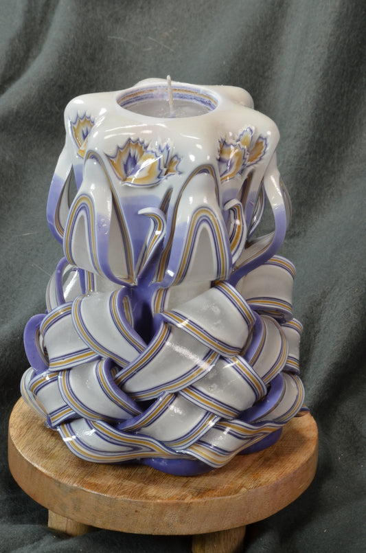 Collectie 2025:  Exclusieve Gesneden Kaars, Hoogte: 16 cm, Breedte: 11 cm - s/n: 51710