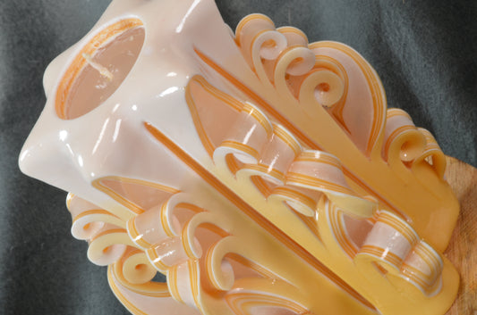 Collectie 2025:  Exclusieve Gesneden Kaars, Hoogte: 16 cm, Breedte: 11 cm - s/n: 51720