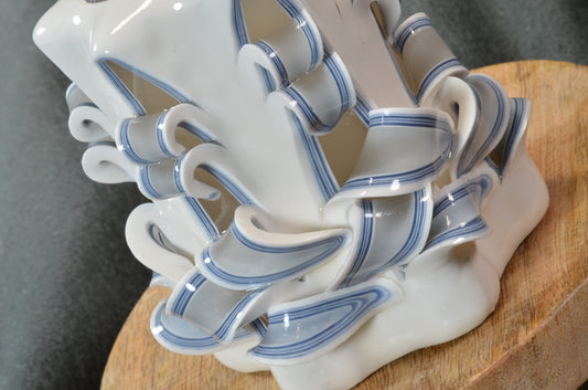 Collectie 2025:  Exclusieve Gesneden Kaars, Hoogte: 11 cm, Breedte: 10 cm - s/n: 51805