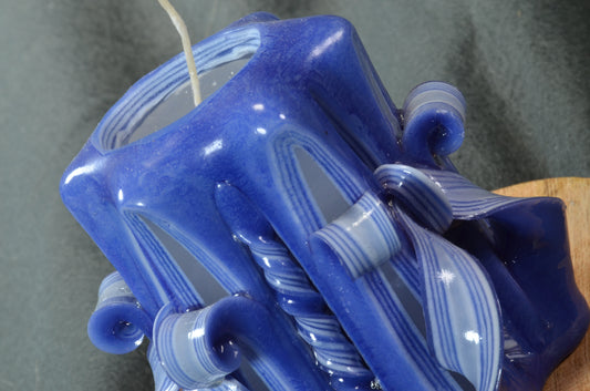 Collectie 2025:  Exclusieve Gesneden Kaars, Hoogte: 11 cm, Breedte: 10 cm - s/n: 51807
