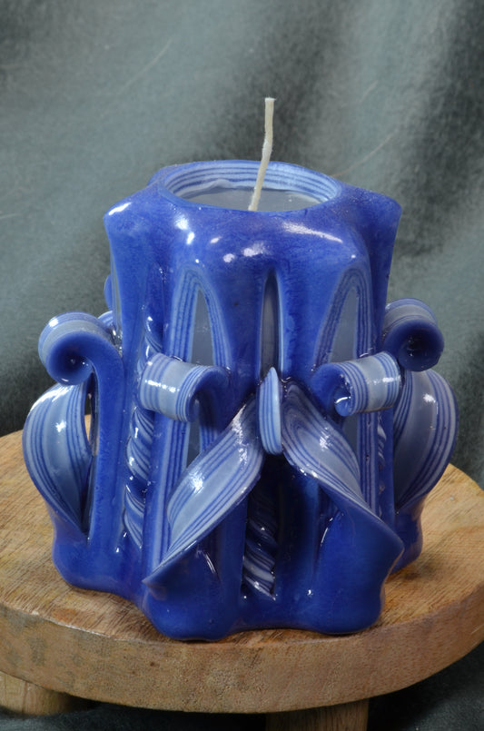 Collectie 2025:  Exclusieve Gesneden Kaars, Hoogte: 11 cm, Breedte: 10 cm - s/n: 51807