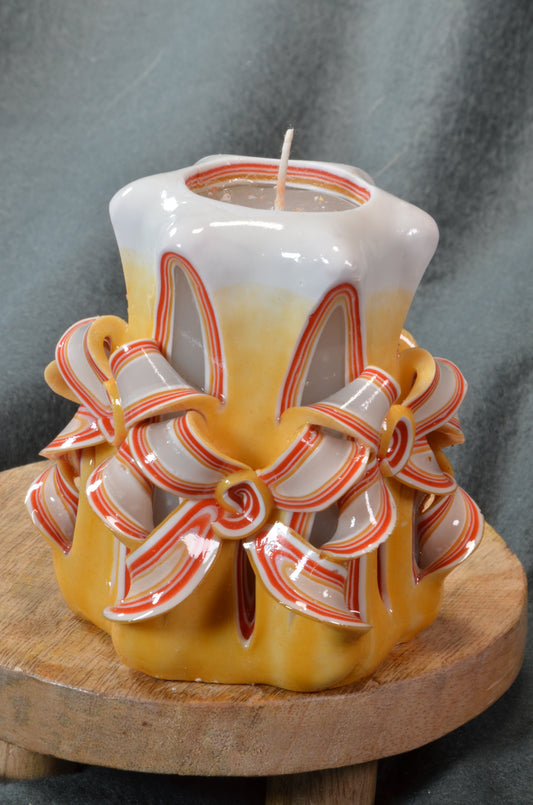 Collectie 2025:  Exclusieve Gesneden Kaars, Hoogte: 11 cm, Breedte: 10 cm - s/n: 51814
