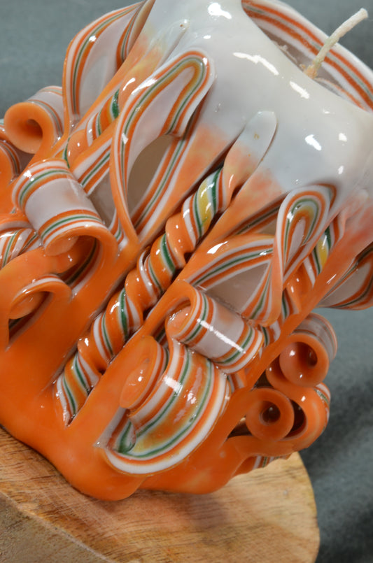 Collectie 2025:  Exclusieve Gesneden Kaars, Hoogte: 11 cm, Breedte: 10 cm - s/n: 51812