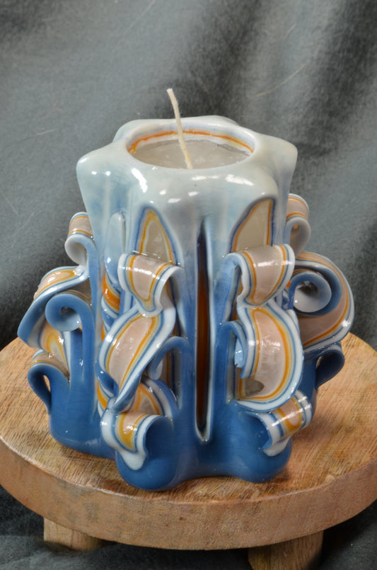 Collectie 2025:  Exclusieve Gesneden Kaars, Hoogte: 11 cm, Breedte: 10 cm - s/n: 51815
